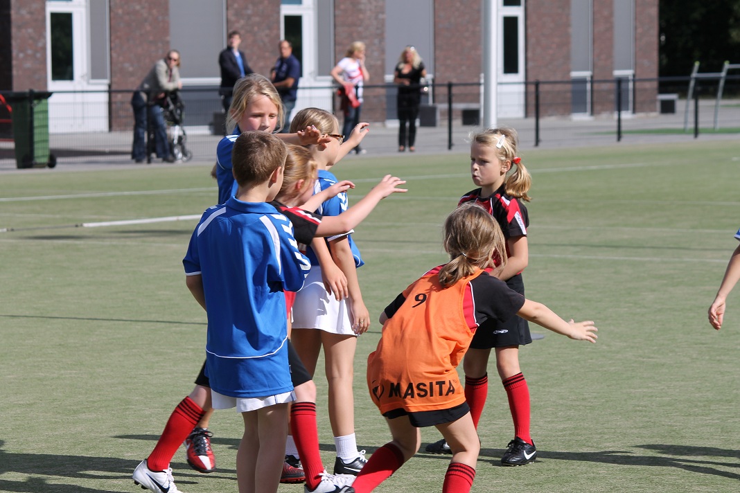 Wedstrijd 1 E2 185.JPG